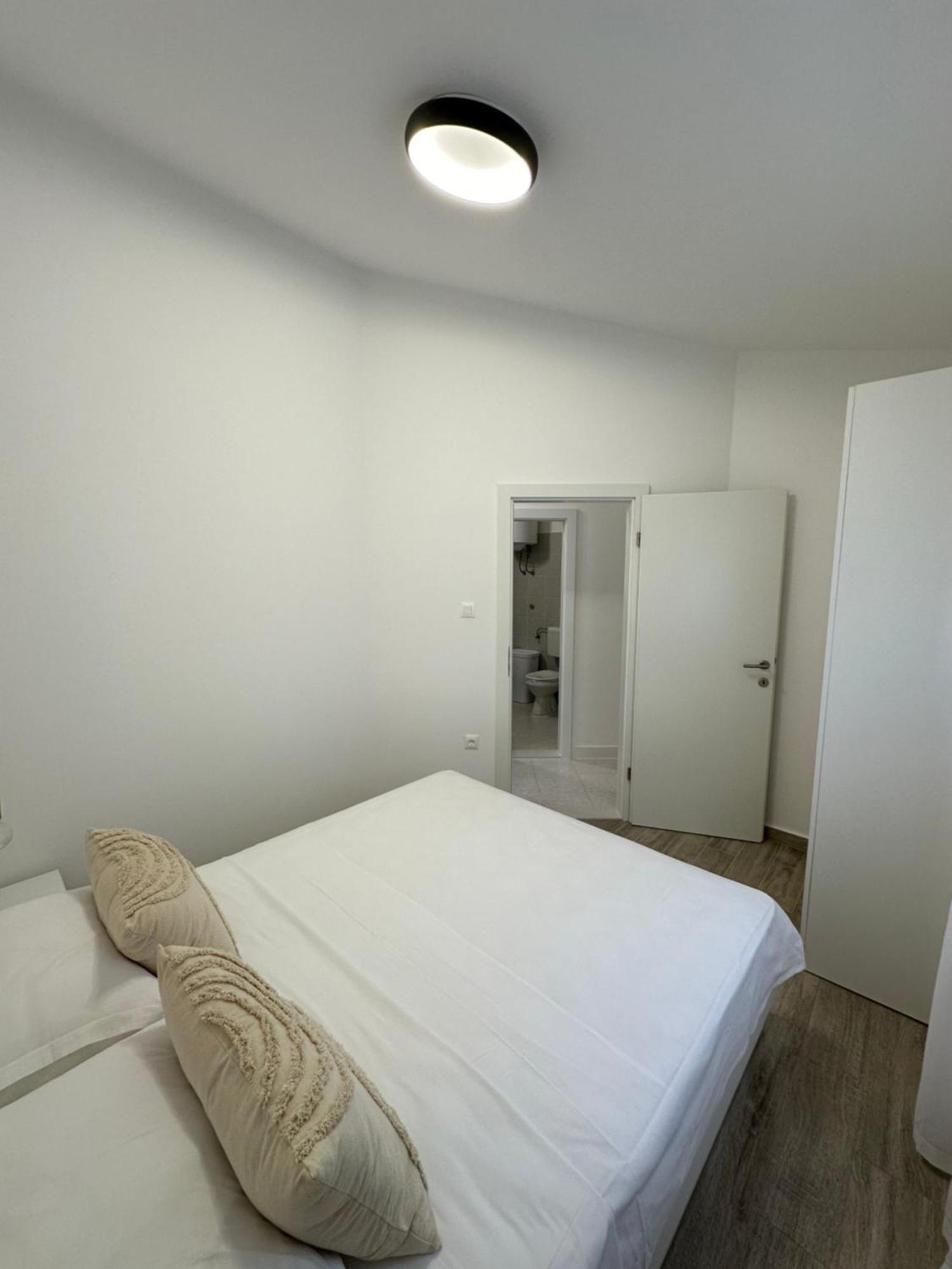 Deluxe apartments Kate Makarska Buitenkant foto
