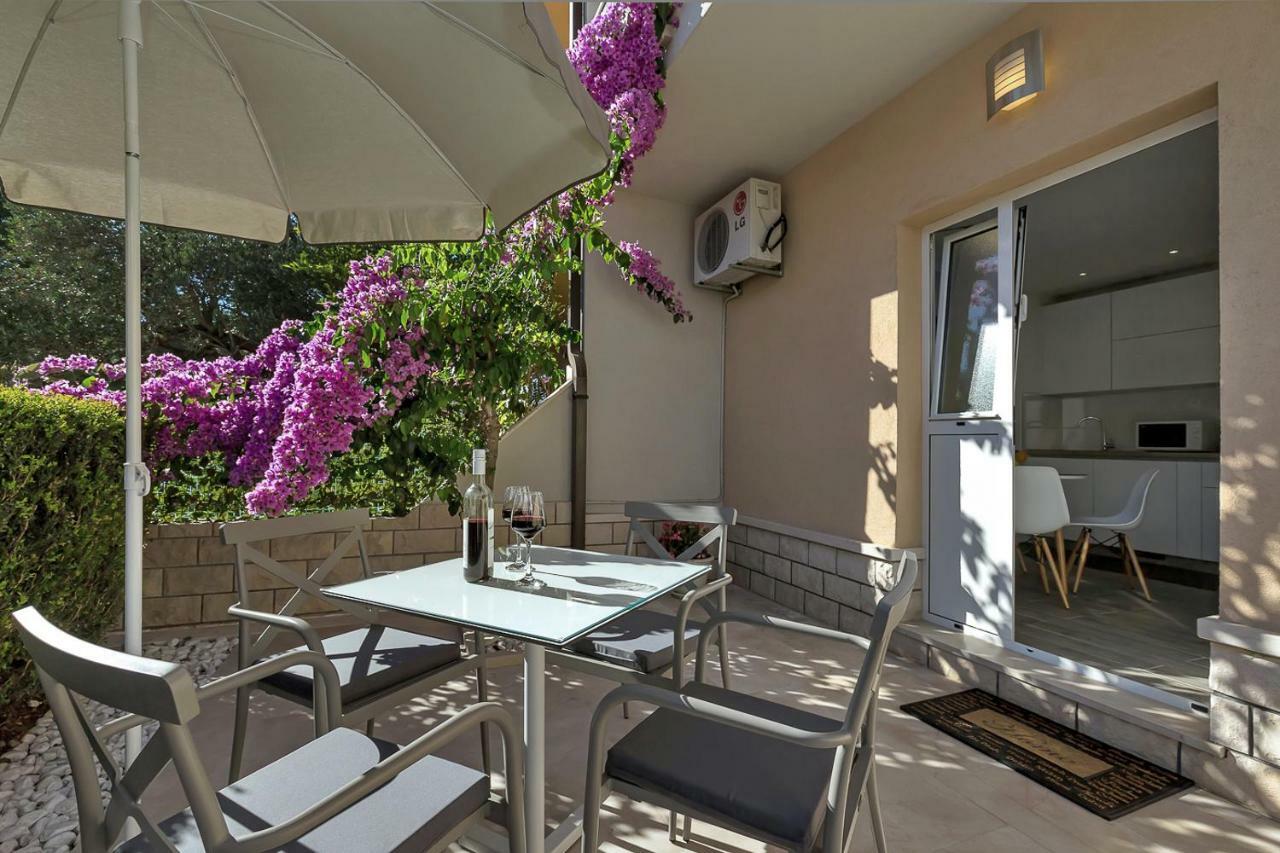Deluxe apartments Kate Makarska Buitenkant foto
