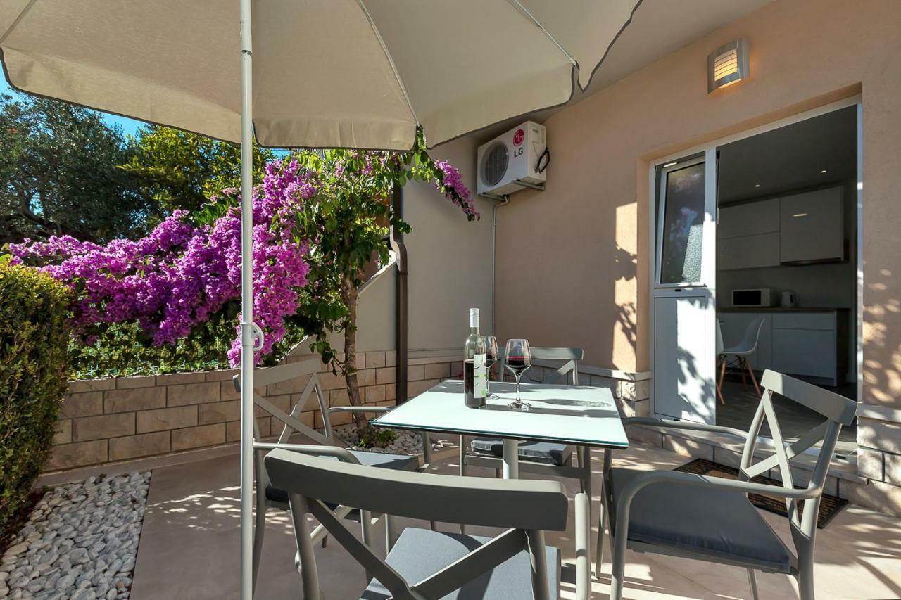Deluxe apartments Kate Makarska Buitenkant foto